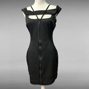 Bebe (almost new) black off the shoulder dress size L